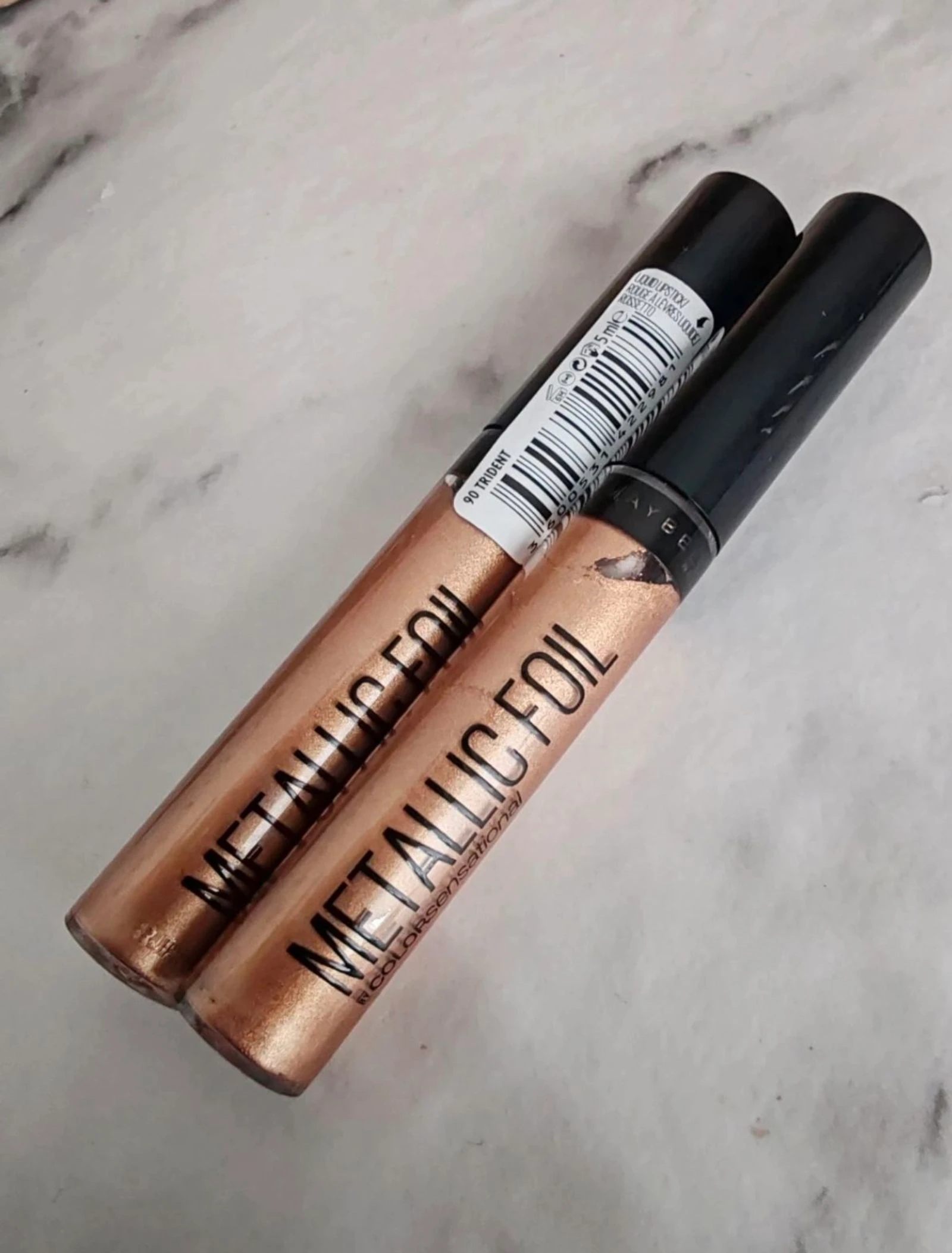 Lot 2 rouge à lèvres métalliques liquide Maybelline 